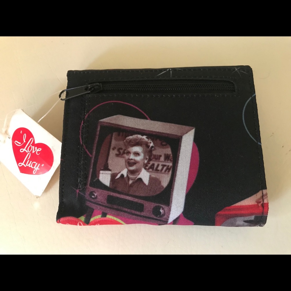 ❌SOLD!❌I LOVE LUCY small wallet - Picture 4 of 5